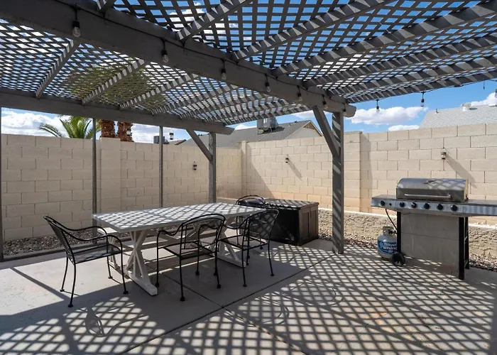 Private Heated Pool Perfect For Groups Peoria